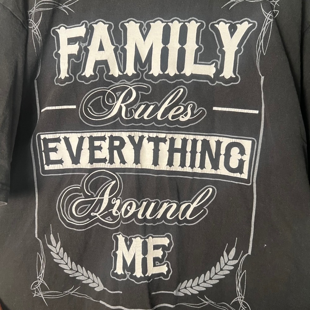 Shaka Wear Family Rules Everything Around Me Graphic Tee Black 2XL Heavyweight